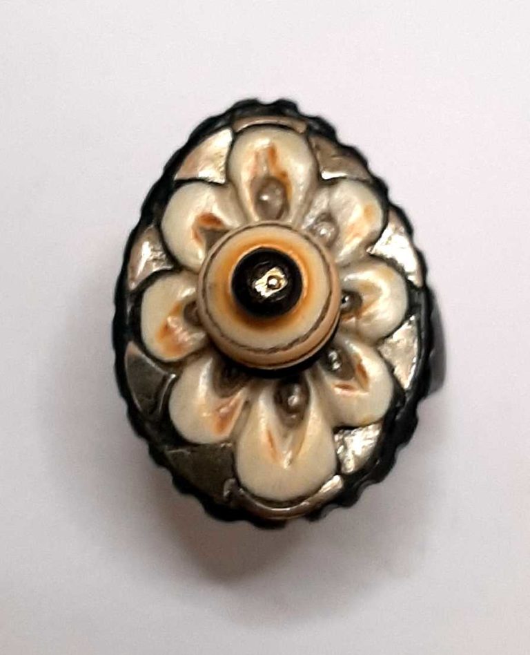 BAGUE-01010 Motif Rose des sables